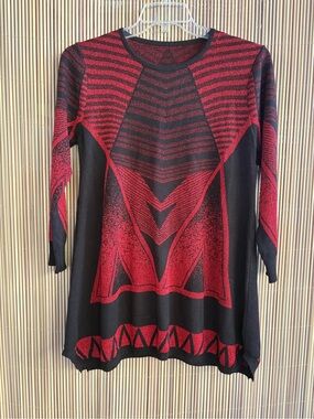 No brand, Red & Black Geometric Knit Tunic - Women size L.
